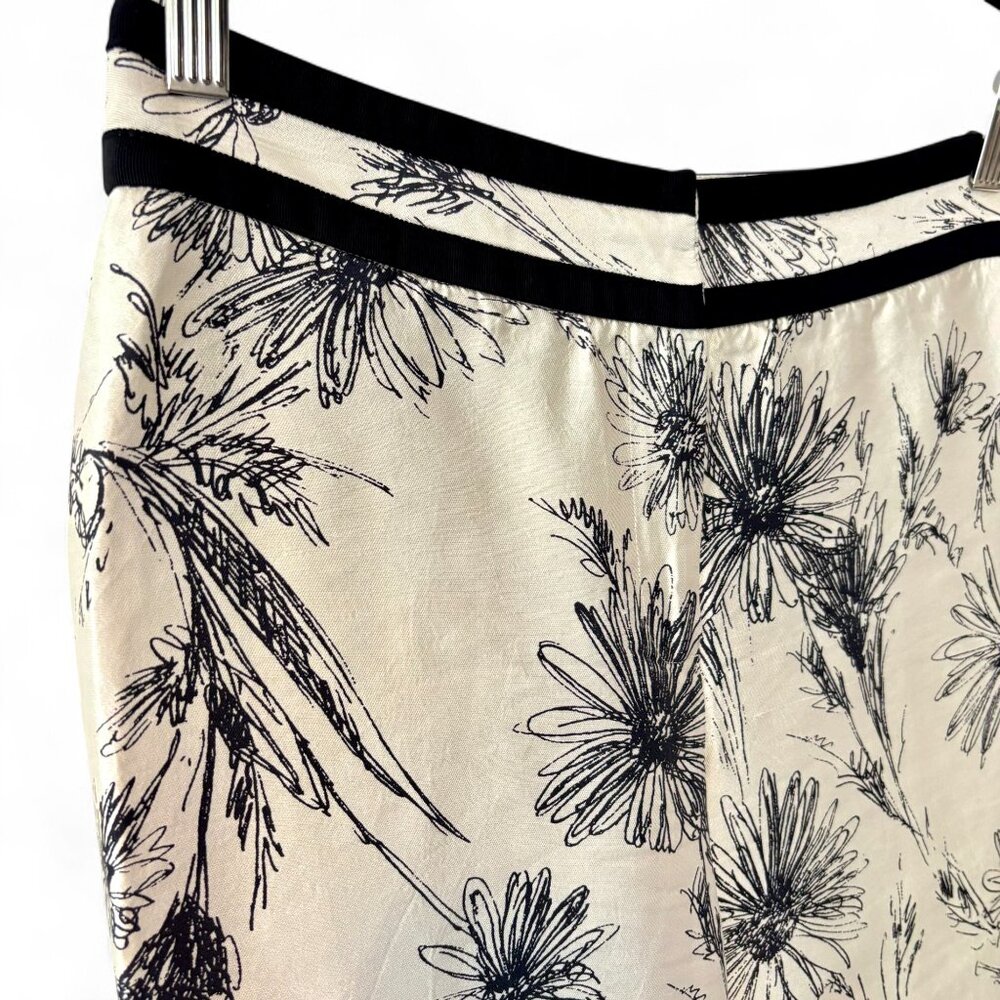 Brooks Brothers 100% Silk Sz 4 Ivory & Black Floral Printed Tapered Pant - Picture 4 of 8
